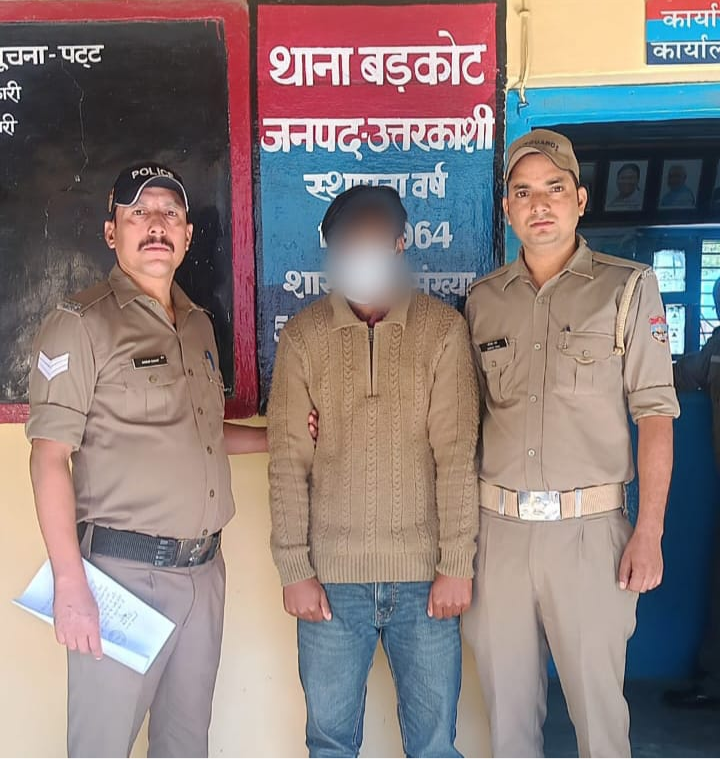 बड़ी खबर: बड़कोट पुलिस ने स्मैक सप्लायर मुस्कान को किया गिरफ्तार — “ड्रग फ्री देवभूमि अभियान” में बड़ी सफलता