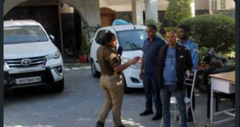 दिल्ली से आई आयकर टीम की बड़ी कार्रवाई — कई कारोबारियों के ठिकानों पर एक साथ छापेमारी